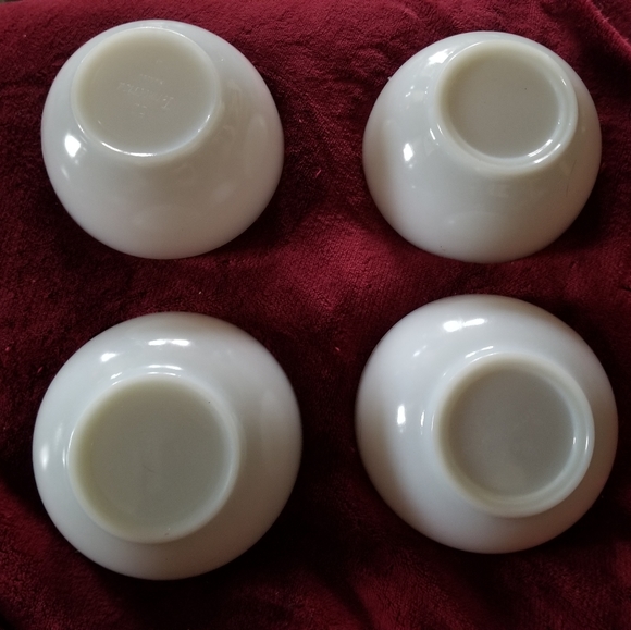 4 VINTAGE White Termocrisa Bowl - Picture 3 of 5